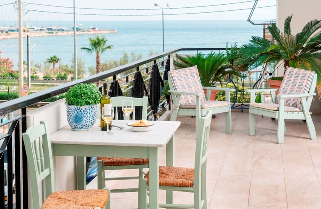 Unique flat with Sea view by Athenian Home, Athenian Homes