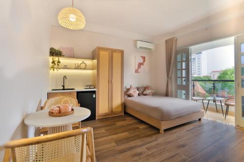 Unique Heritage Old Quarter Apartment