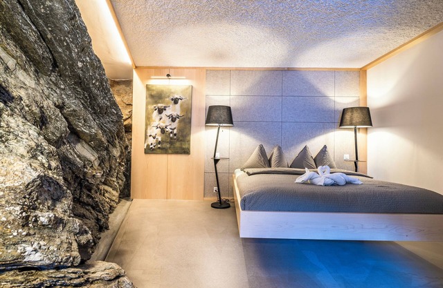 Unique Luxury Gorge! 5min to the cable cars and parking