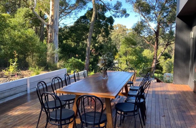 Unique modern, spacious, clean large 3 bedroom + study in beautiful Blackwood