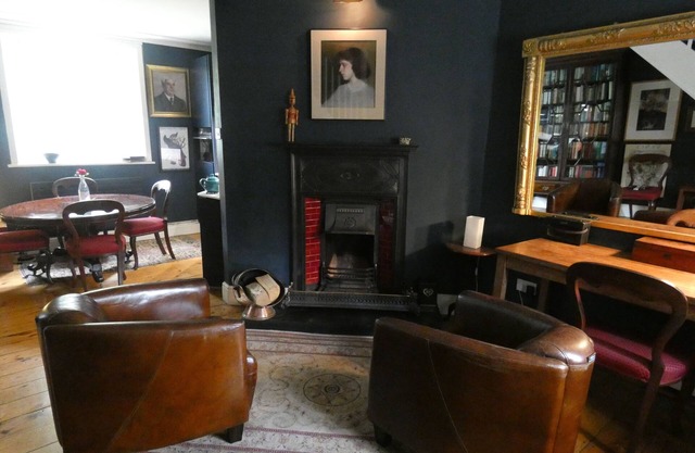 Unique period cottage in Dublin 4 docklands