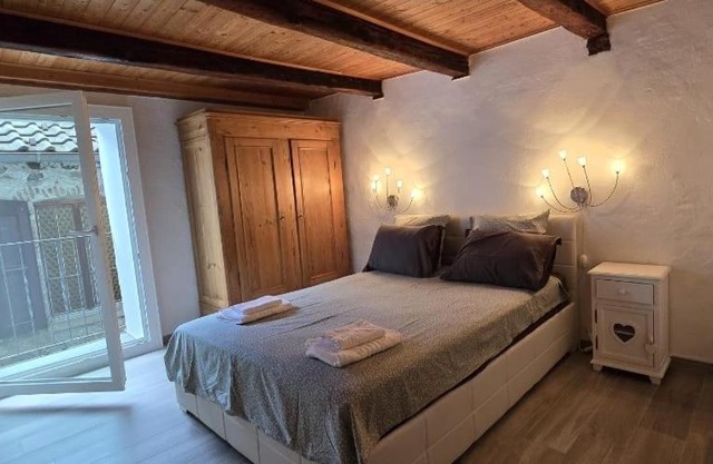 Unique Stay
