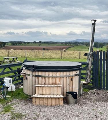 Unit 0 - Fully Serviced All Weather Pitch with Hot Tub