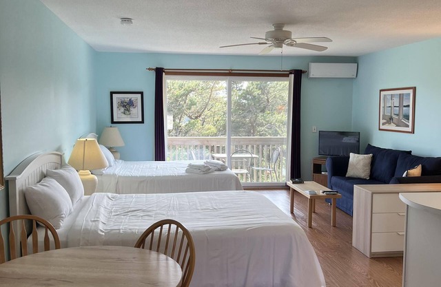 Unit #25 - Ground Floor Deluxe Studio Condo with A/C