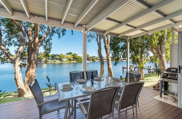Unit 34 - 3 Bedroom Deluxe Waterfront