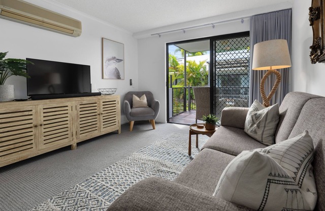 Unit 48 - Stylish Unit, 4* Resort, Close to Noosa River