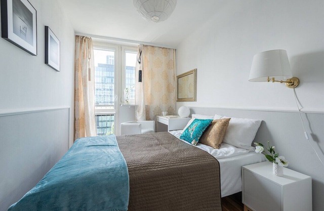 UnitApartments Centrer Warsaw 3 rooms max 6 people