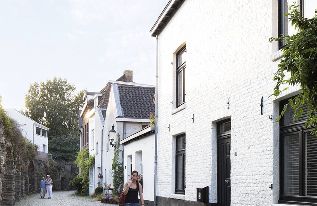 Unusual stay in the Jeker House, city center