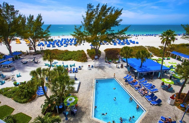 Unwind in Our Florida Haven! 2 Spacious Units, Outdoor Pool!