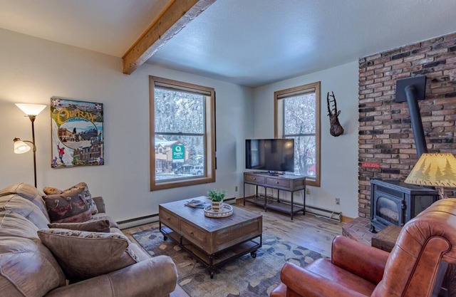 "Updated 1 bed 1 bath Downtown Ouray Condo w/AC.”