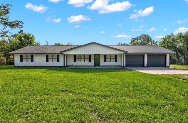 Updated 4 bedroom home in Oragnefield