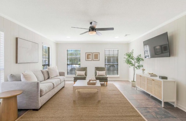 Updated & centrally located 3 Bed