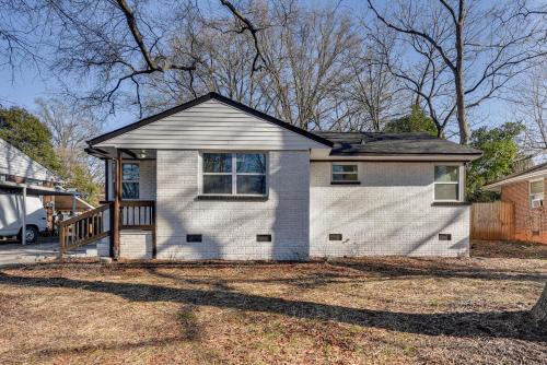 Updated Charlotte Home with Yard about 3 Mi to Uptown!