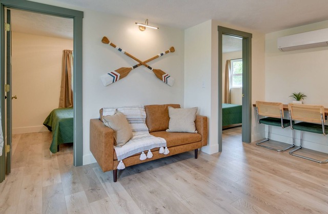 Updated Reeds Spring Cabin w/ Community Amenities!