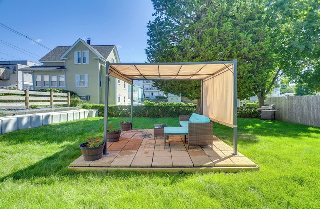 Updated Stoughton Apartment w/Shared Yard!