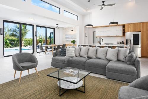 Upper East Side Enclave # 18