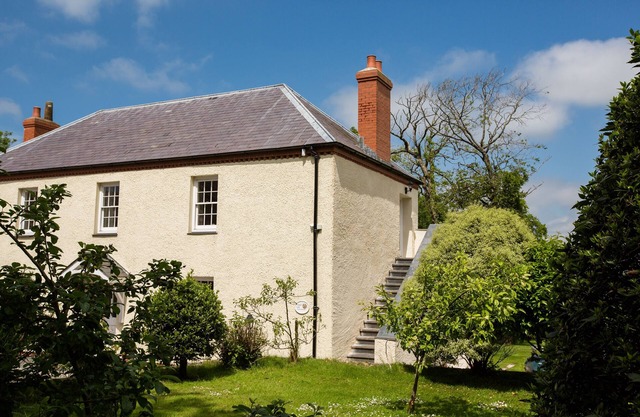 Upper Old Farmhouse, Portclew Cottages