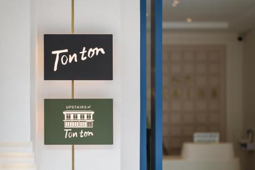 Upstairs at Ton Ton