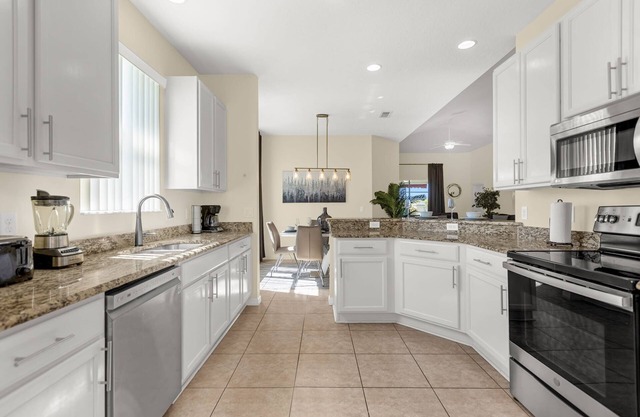Upstay - New Home Near Disney w Private Pool BBQ