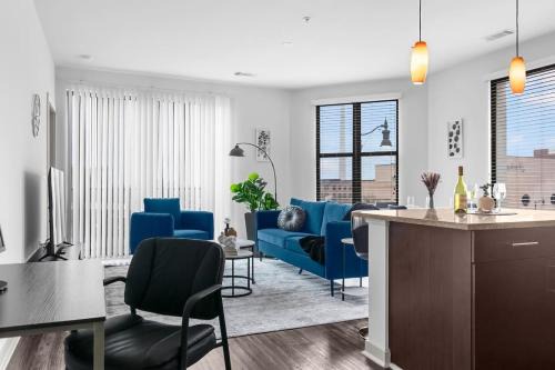 Urban Elegance and Stylish Two Bedroom Apt