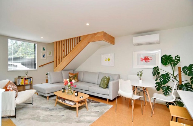 Urban Escape Addington Townhouse Walk to Stadium & Cafes