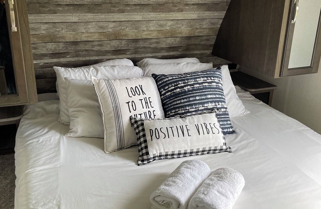 Urban Glamping near beautiful Lake Whatcom