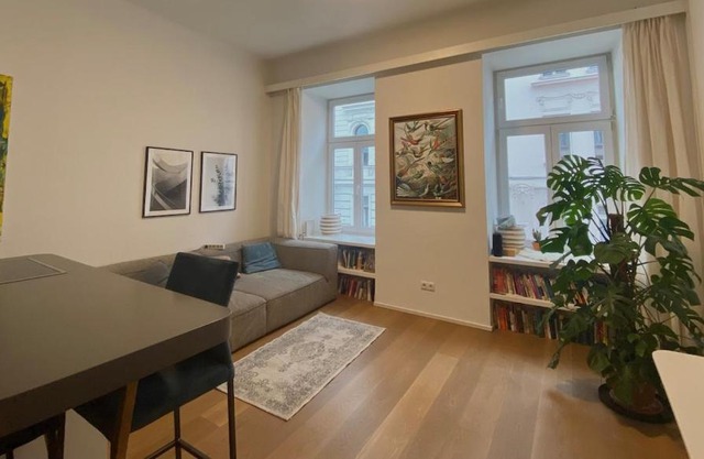 Urban Hotspot Apartment