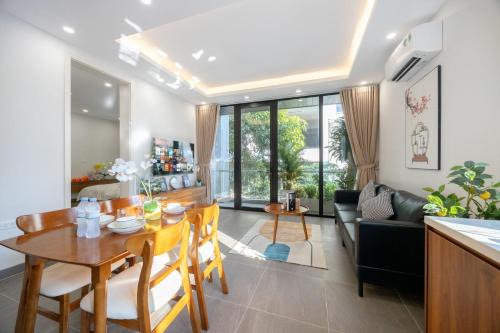 Urchin Apartment