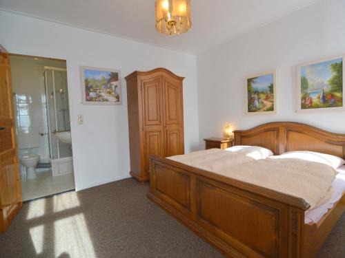Urzig Heritage Riverside Stay, cleaning included