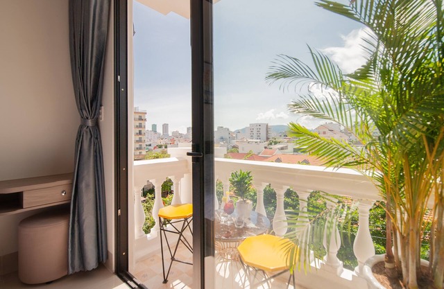 Uy Dương Hotel & Apartment - Nha Trang