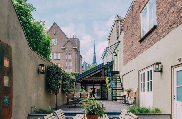 Uylenhof Hotel