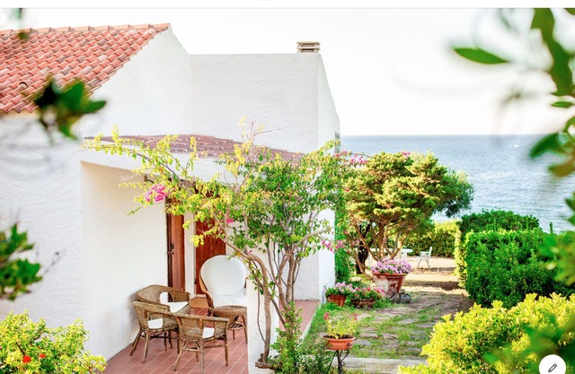 Villa on the sea in Punta Tramontana with an exclusive view of the Gulf of Asinara