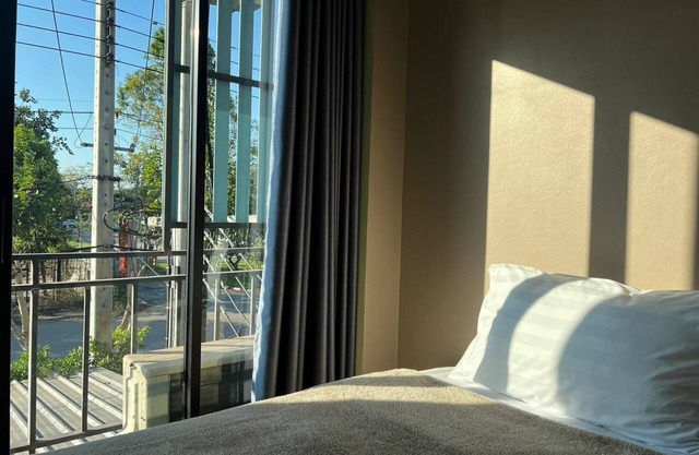 V Tharm Hotel