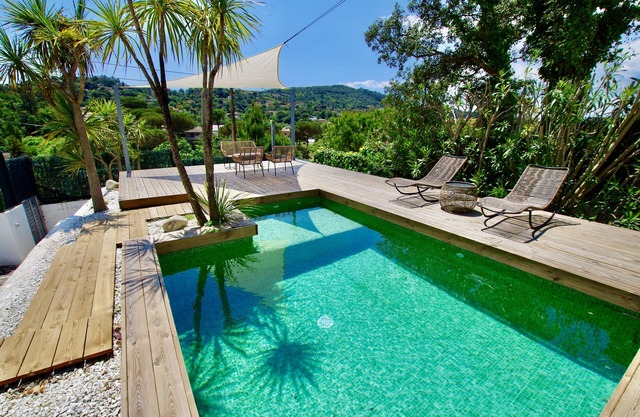 V&V Lloret-Villa Cinta: luxurious villa with private pool and air conditioning