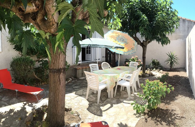 V0303-villa de Plain Pied Tout Confort Avec Terrasse et Jardin