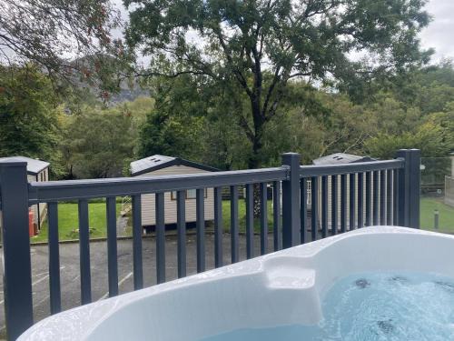 V29 - Rivers Retreat