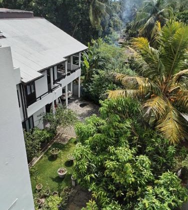 V80 Apartment