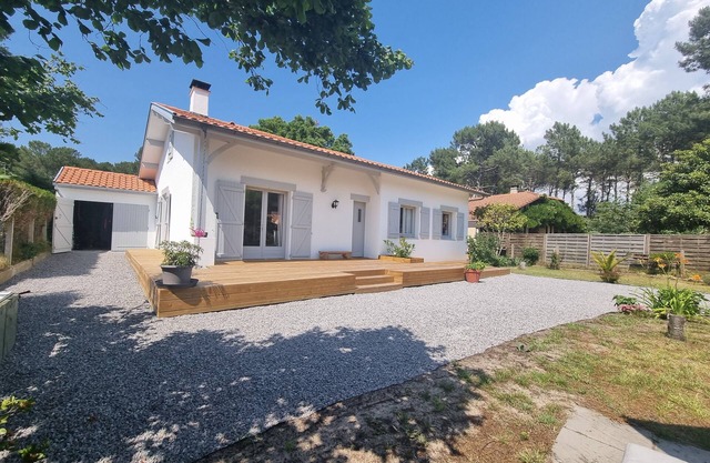 Vacances en Famille à L'orée de la Forêt Boucalaise. Maison à 800m du Centre