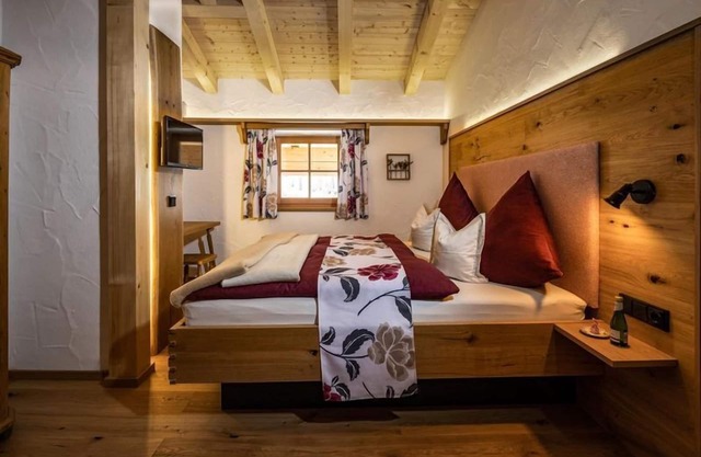 Vacation apartment Hochkalter, 1-4 persons, 90 sqm, balcony, TV, 1 bedroom