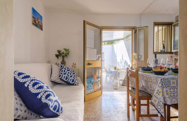 Vacation Home in Torre Specchia Ruggeri with 1 bedrooms sleeps 5