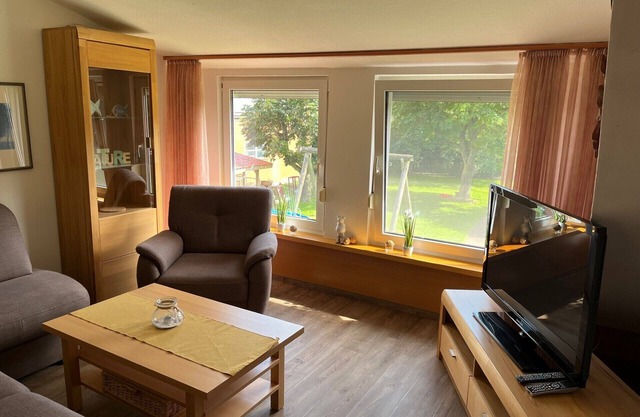 Vacation apartment for 4 people (+ two babies/toddlers) with very large garden