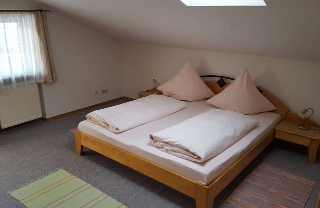 Vacation apartment Watzmannfrau, 1-3 persons, 85 sqm, 2 bedrooms, balcony