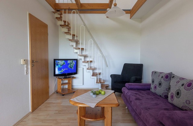Vacation apartment Lili Marleen 7-14, bright and with a view over the dyke.