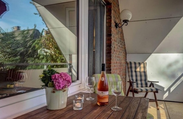 Vacation apartment/apartment for 3 guests with 50m² in Büsumer Deichhausen (126781)