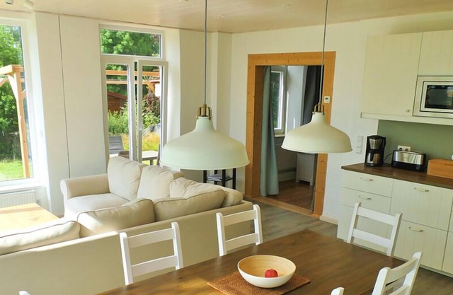 Vacation apartment/apartment for 6 guests with 120m² in Fehmarn OT Sulsdorf (267224)