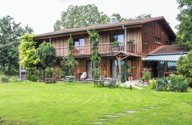 Vacation apartment on a farm with farm store and wine tavern on Lake Constance