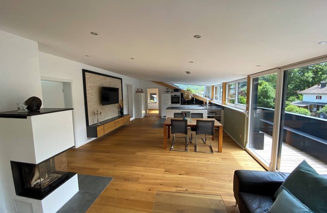 Vacation apartment Bergtraum 140 sqm with two separate bedrooms and outdoor seating area