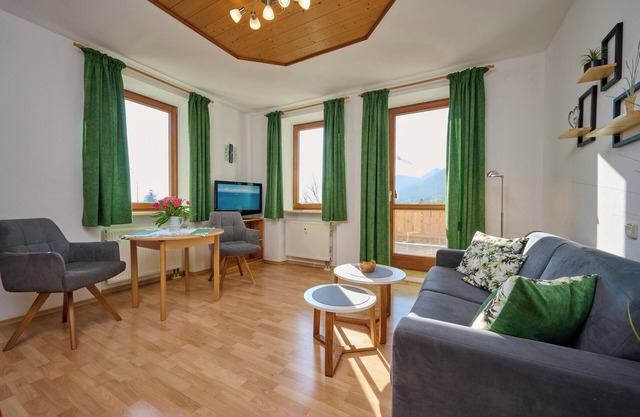 Vacation apartment Chiemsee for 1-2 persons (50 sqm, upper floor)