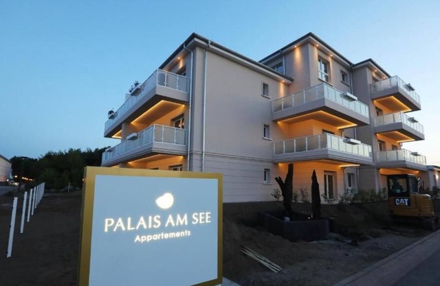 Vacation apartment directly on the lake