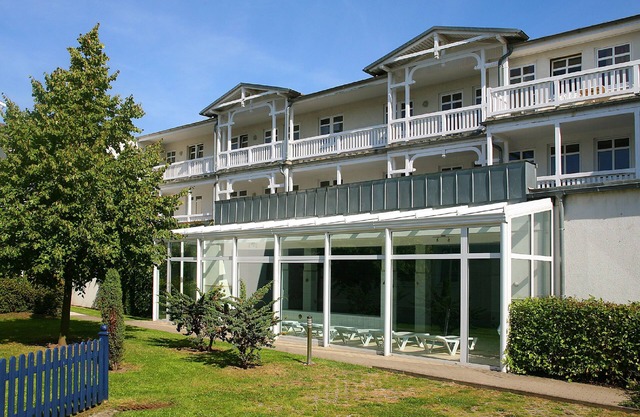 Vacation apartment in a central location and with balcony - Haus Strandeck FeWo 14